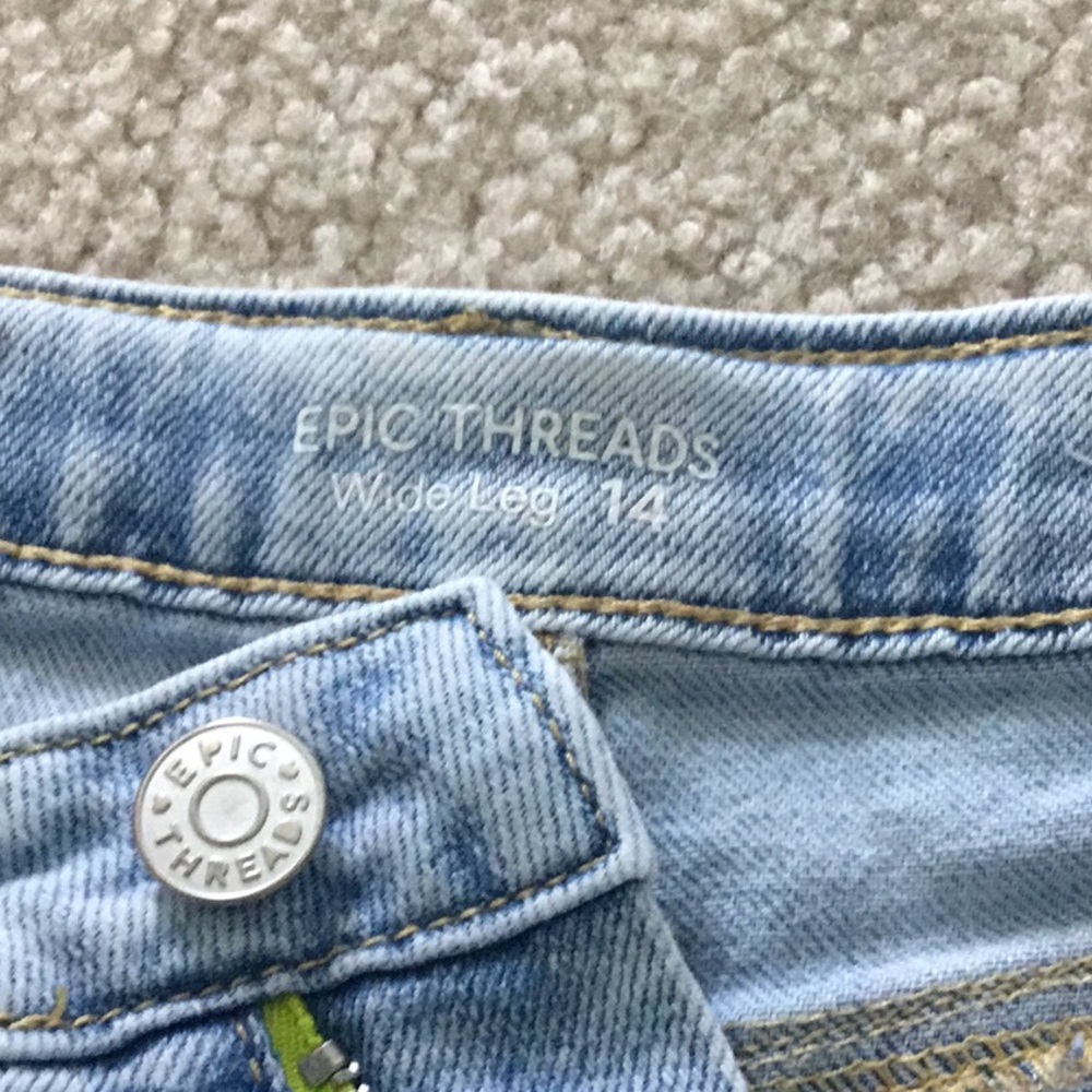Epic Threads Jeans - Picture 4 of 5